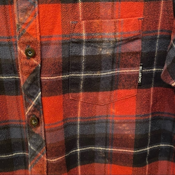 BILLABONG Red Plaid Flannel Buttoned Long Sleeve Top Size Medium - Picture 4 of 8
